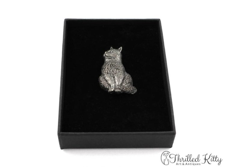 English-Pewter-Sitting-Cat-Lapel-Pin-ARBrown-6