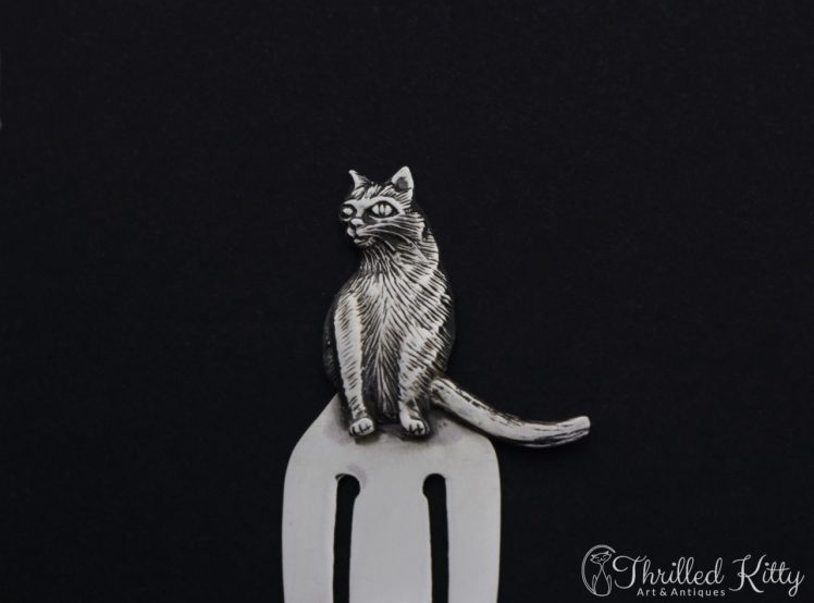 detailed-sitting-cat-silver-bookmark-7