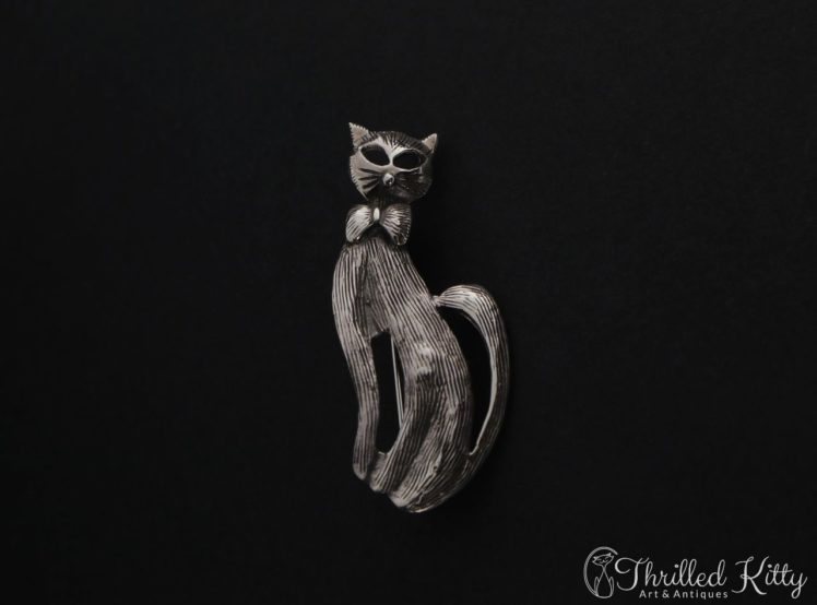 textured-bow-tie-cat-brooch-1