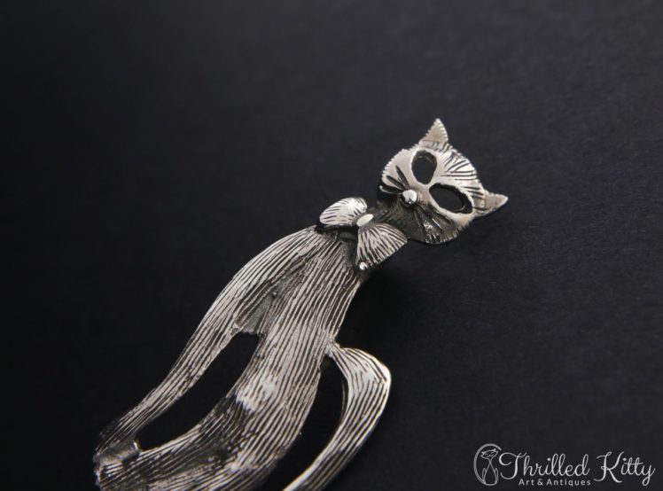 textured-bow-tie-cat-brooch-5